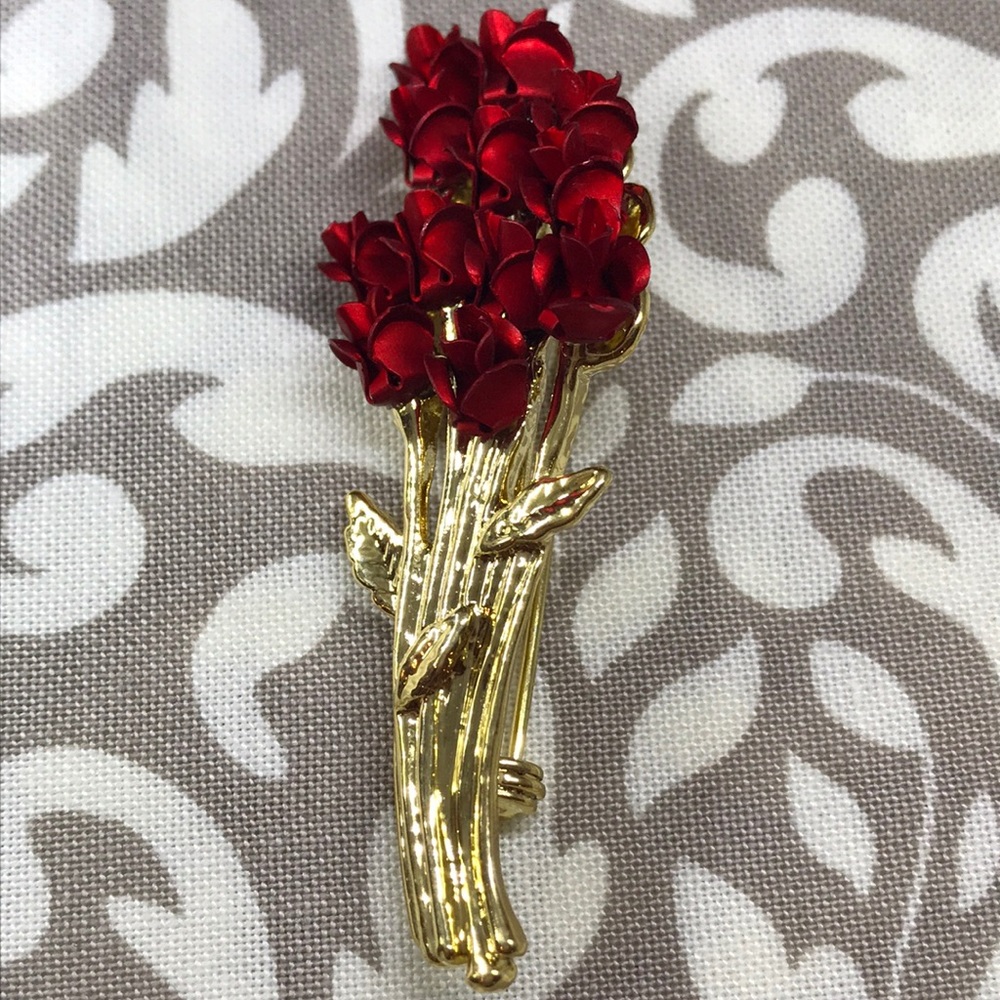 Bouquet of Roses Brooch